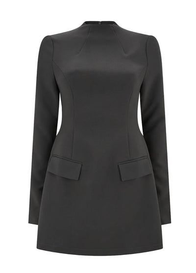 La mini-robe à manches fendues ultime